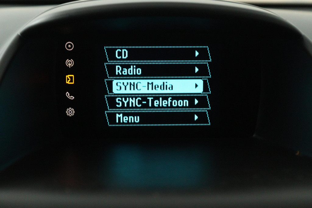 Ford Fiesta 1.25 (AIRCO, BLUETOOTH) 48719729-16.jpg | Autocentrum Brabant Breda