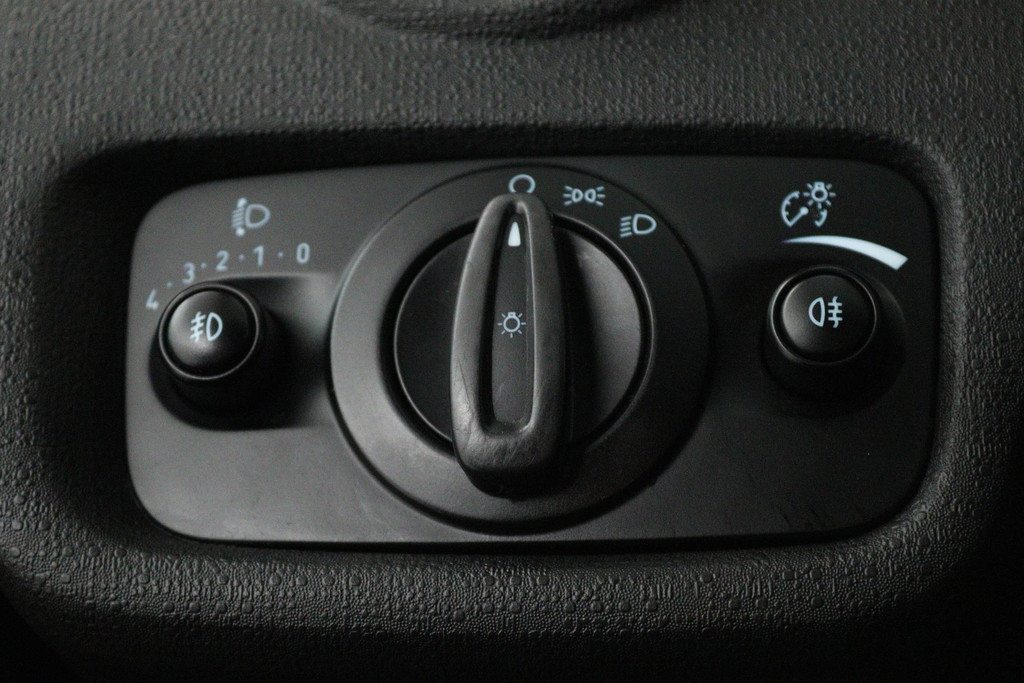 Ford Fiesta 1.25 (AIRCO, BLUETOOTH) 48719729-9.jpg | Autocentrum Brabant Breda