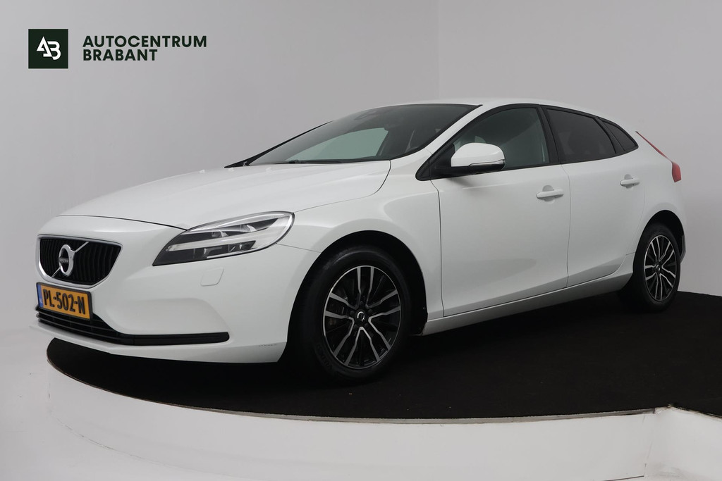 Volvo V40 1.5 T2 Nordic+ (TREKHAAK, AUTOMAAT, STOELVERWARMING, NAVIGATIE, CRUISE CONTROL, PARKEERSENSOREN) 48720007-0.jpg | Autocentrum Brabant Breda
