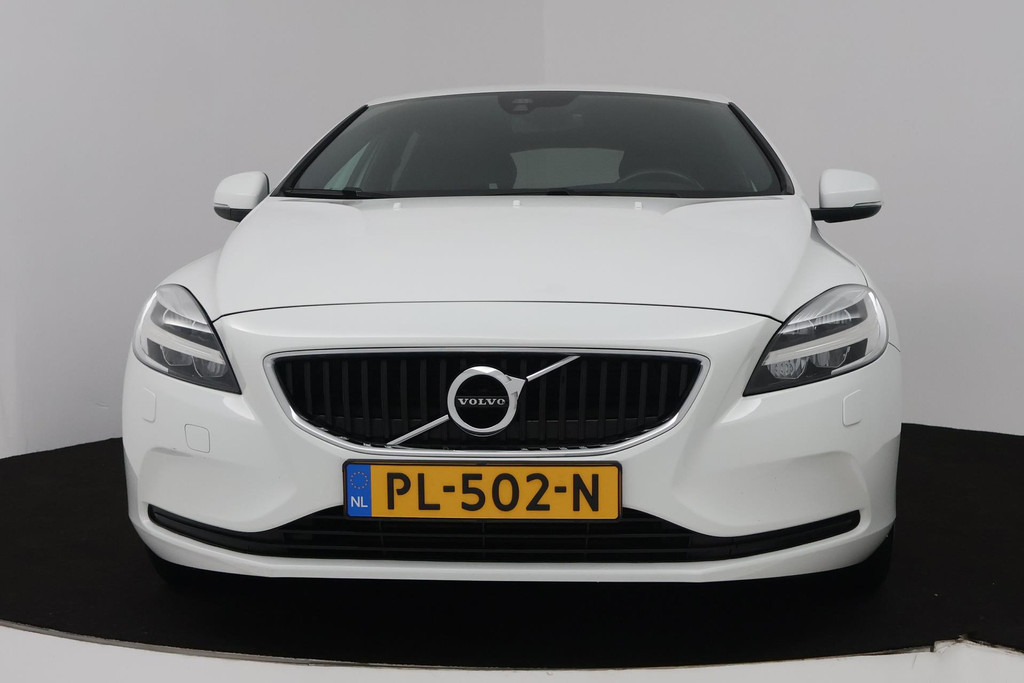 Volvo V40 1.5 T2 Nordic+ (TREKHAAK, AUTOMAAT, STOELVERWARMING, NAVIGATIE, CRUISE CONTROL, PARKEERSENSOREN) 48720007-17.jpg | Autocentrum Brabant Breda