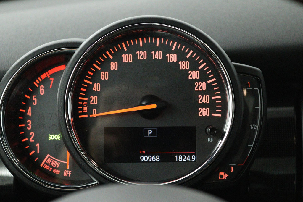 MINI Mini 1.5 Cooper Business Edition (PANORAMADAK, STOELVERWARMING, H&K AUDIO, SFEERVERLICHTING, CARPLAY NAVIGATIE, SENSOREN) 48790606-6.jpg | Autocentrum Brabant Breda