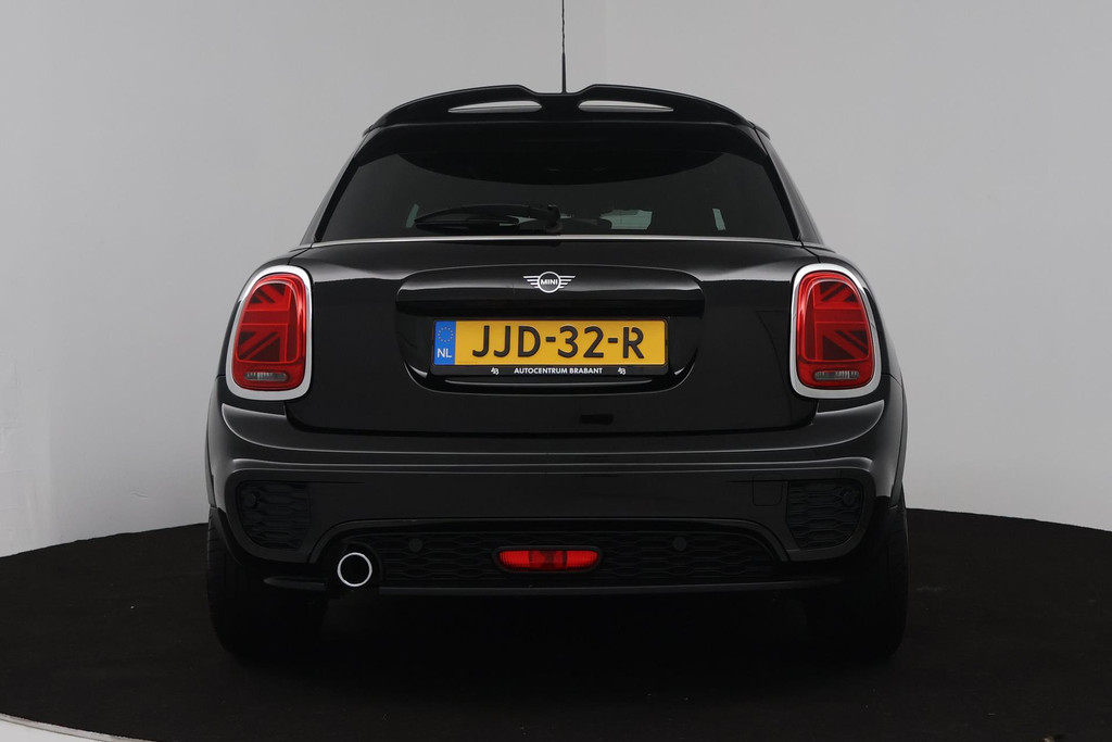 MINI Mini 1.5 Cooper Business Edition (PANORAMADAK, STOELVERWARMING, H&K AUDIO, SFEERVERLICHTING, CARPLAY NAVIGATIE, SENSOREN) 48790606-7.jpg | Autocentrum Brabant Breda