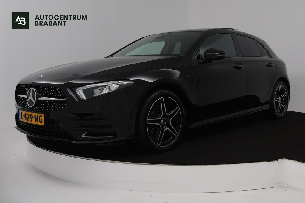 Mercedes-Benz A-Klasse 250 e Business Solution AMG Limited (PANORAMADAK, SFEERVERLICHTING, STOELVERWARMING, ACHTERUITRIJCAMERA) 48791740-0.jpg | Autocentrum Brabant Breda