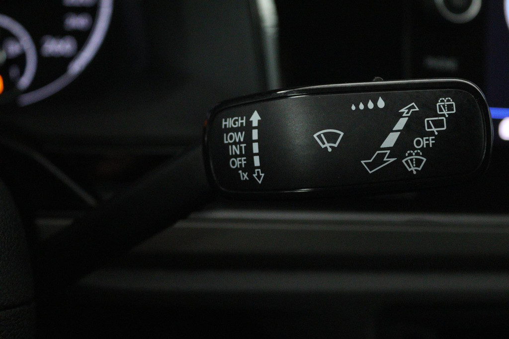 Volkswagen Polo 1.0 TSI Comfortline (CRUISE CONTROL ADAPTIEF, NAVIGATIE CARPLAY, BLUETOOTH) 48792730-13.jpg | Autocentrum Brabant Breda