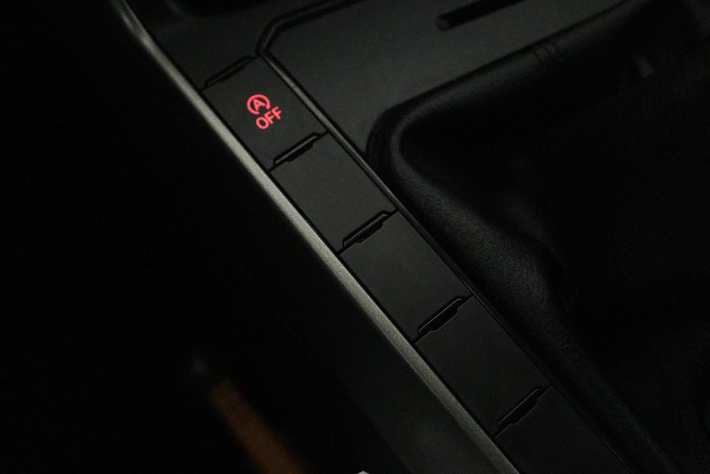 Volkswagen Polo 1.0 TSI Comfortline (CRUISE CONTROL ADAPTIEF, NAVIGATIE CARPLAY, BLUETOOTH) 48792730-22.jpg | Autocentrum Brabant Breda