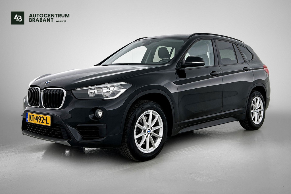 BMW X1 SDrive18i Centennial Executive (NAVIGATIE, STOELVERWARMING, CLIMA, PARKEERSENSOREN) 48830510-0.jpg | Autocentrum Brabant Breda