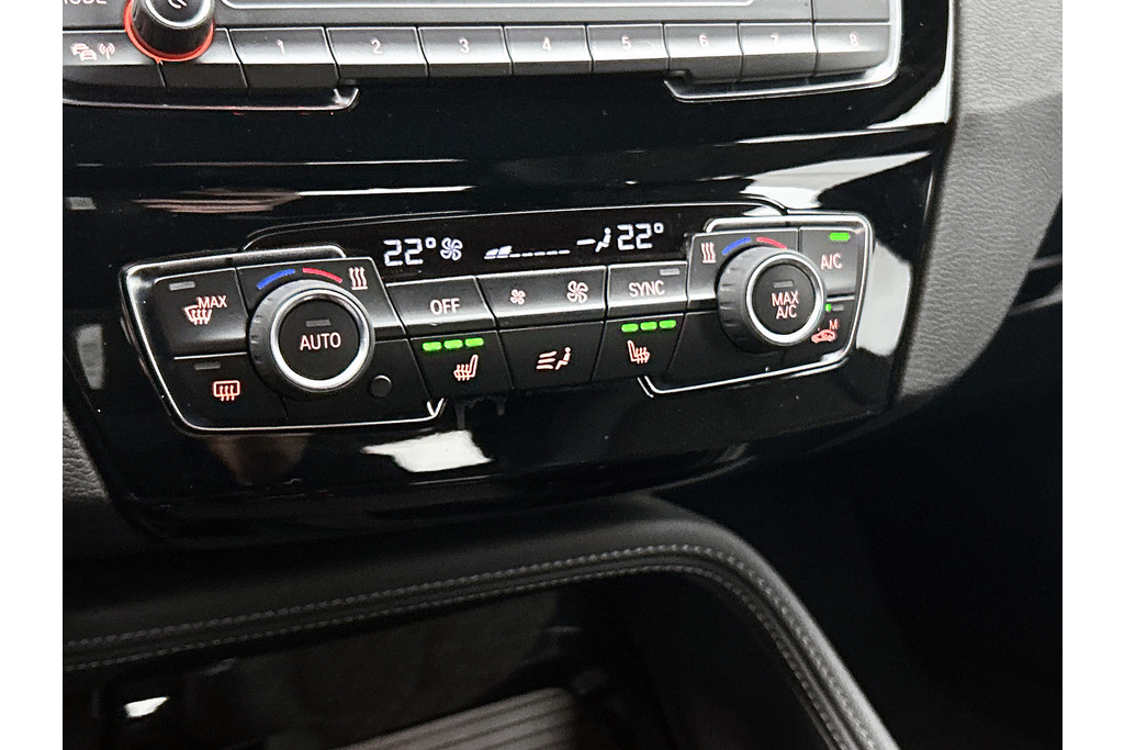 BMW X1 SDrive18i High Executive Edition Automaat (GROOT-NAVIGATIE, CAMERA, STOELVERWARMING, ELEKT. STOELEN, SFEERVERLICHTING) 48830915-14.jpg | Autocentrum Brabant Breda