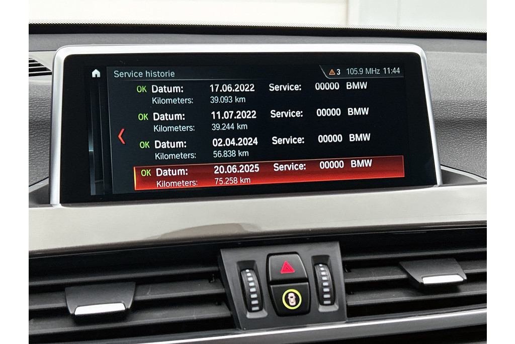 BMW X1 SDrive18i High Executive Edition Automaat (GROOT-NAVIGATIE, CAMERA, STOELVERWARMING, ELEKT. STOELEN, SFEERVERLICHTING) 48830915-23.jpg | Autocentrum Brabant Breda