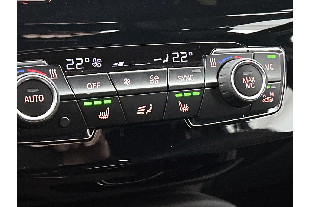 BMW X1 SDrive18i High Executive Edition Automaat (GROOT-NAVIGATIE, CAMERA, STOELVERWARMING, ELEKT. STOELEN, SFEERVERLICHTING) 48830915-6.jpg | Autocentrum Brabant Breda