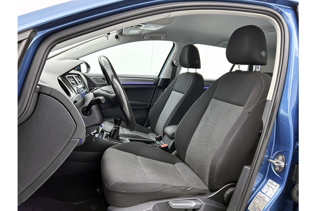 Volkswagen Golf 1.2 TSI Highline (Goed onderhoud,Trekhaak, Navi, Climate Con, Etc) 48840569-4.jpg | Autocentrum Brabant Breda