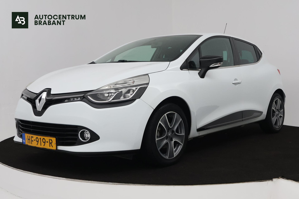 Renault Clio 0.9 TCe ECO Night&Day (NAVIGATIE, PARKEERSENSOREN, CRUISE CONTROL) 48862001-0.jpg | Autocentrum Brabant Breda