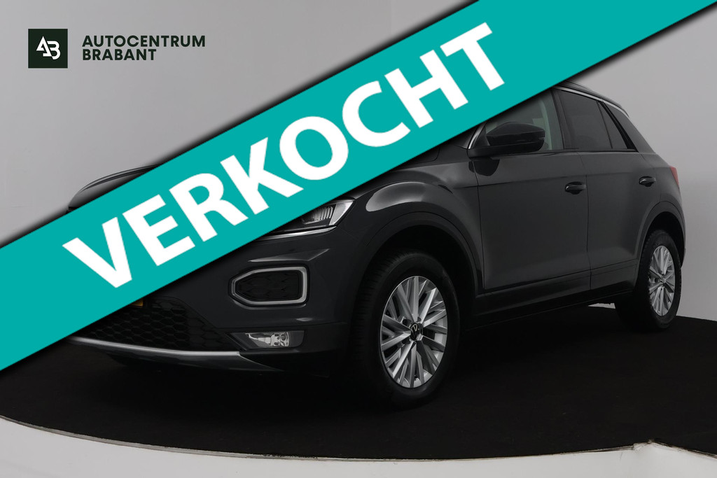 Volkswagen T-Roc 1.0 TSI Style Business (TREKHAAK, PARKEERSENSOREN, CRUISE ADAPTIEF, STOELVERWARMING, NAVIGATIE CARPLAY) 48900773-0.jpg | Autocentrum Brabant Breda