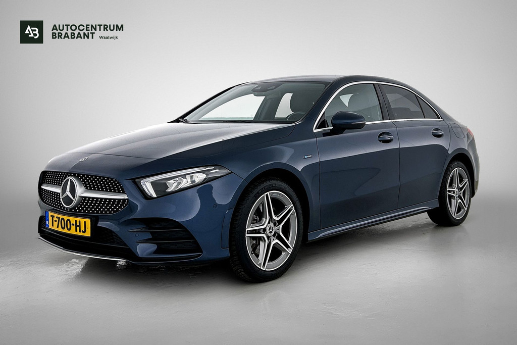 Mercedes-Benz A-Klasse 250 e AMG-Line Premium Plus AANBIEDING!(Dealer OnderH, Sfeer, Stoelv, Climate, Navi, Apple Carplay, Etc) 48999812-0.jpg | Autocentrum Brabant Breda