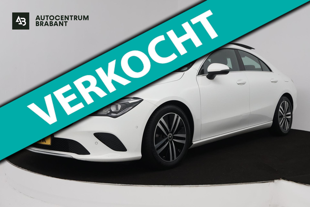 Mercedes-Benz CLA-Klasse 200 Business Solution Luxury (PANORAMADAK, TREKHAAK, SFEERVERLICHTING, STOELVERARMING, CAMERA) 49095992-0.jpg | Autocentrum Brabant Breda