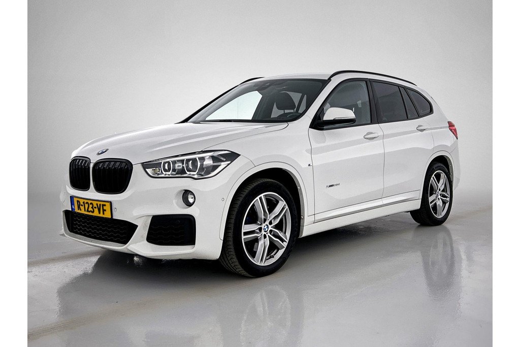 BMW X1 XDrive20i High Executive M-Sport (Goed OnderH, Navi, Camera, Parkeersensoren, StoelV, Climate Control, Cruise Control, Etc) 49368682-0.jpg | Autocentrum Brabant Breda