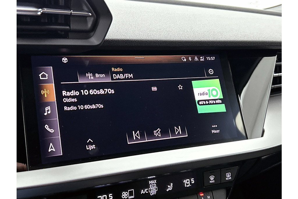 Audi A3 Sportback 35 TFSI Business edition Automaat (NAVI, ADAPTIVE CRUISE, CARPLAY, VIRTUAL COCKPIT, 1e EIGENAAR) 49571317-15.jpg | Autocentrum Brabant Breda