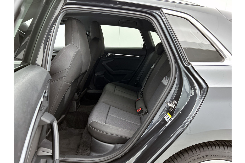 Audi A3 Sportback 35 TFSI Business edition Automaat (NAVI, ADAPTIVE CRUISE, CARPLAY, VIRTUAL COCKPIT, 1e EIGENAAR) 49571317-19.jpg | Autocentrum Brabant Breda