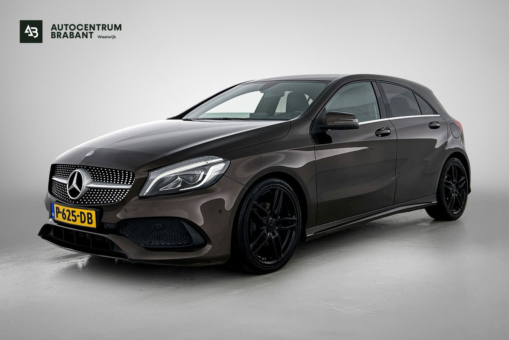 Mercedes-Benz A-Klasse 180 Prestige AMG Style ( Dealer OnderH, Carplay, Navi, Stoelv, Parkeerhulp V+A, Cruise Con, Etc) 49599536-0.jpg | Autocentrum Brabant Breda