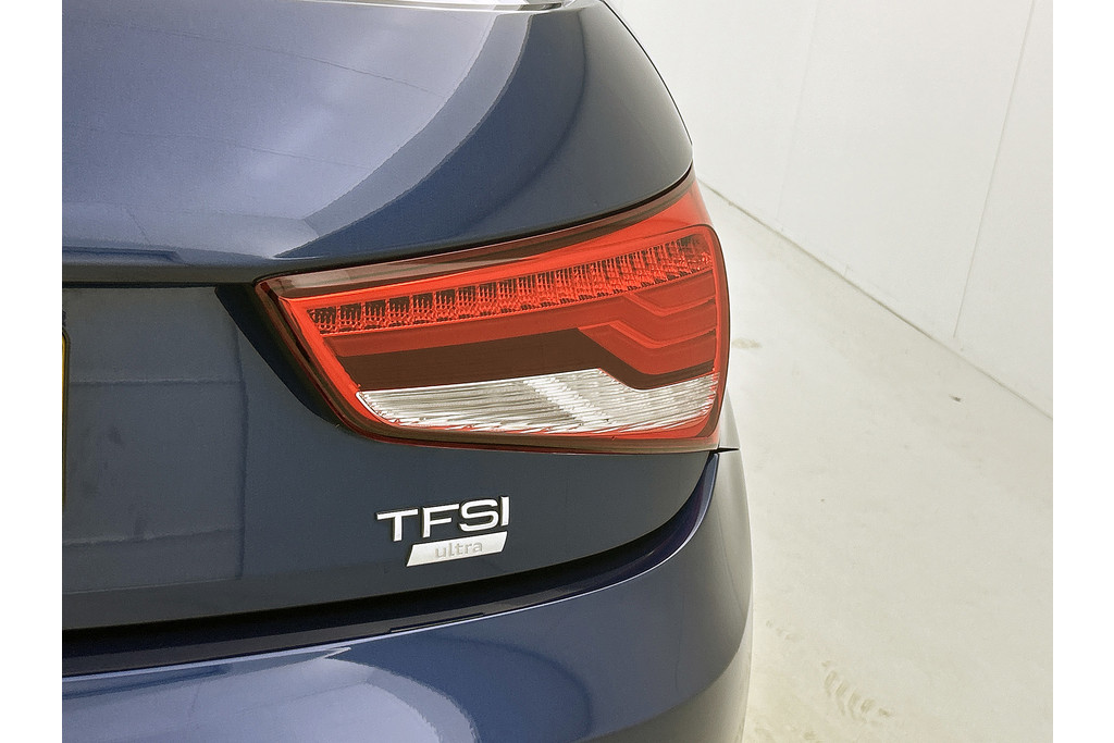 Audi A1 Sportback 1.0 TFSI Design Pro Line Plus (PANORAMADAK, CLIMA, CRUISE, NAVIGATIE, 49839887-10.jpg | Autocentrum Brabant Breda