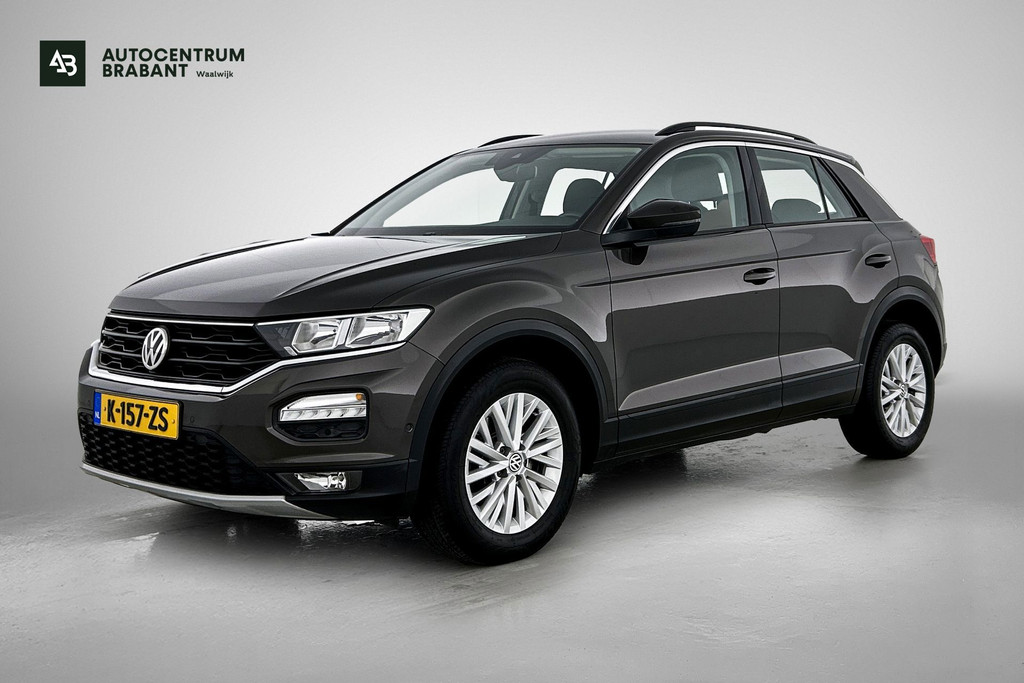 Volkswagen T-Roc 1.0 TSI Style(Goed OnderH, Navi, Carplay, StoelV, Parkeersensoren, Etc) 49964330-0.jpg | Autocentrum Brabant Breda