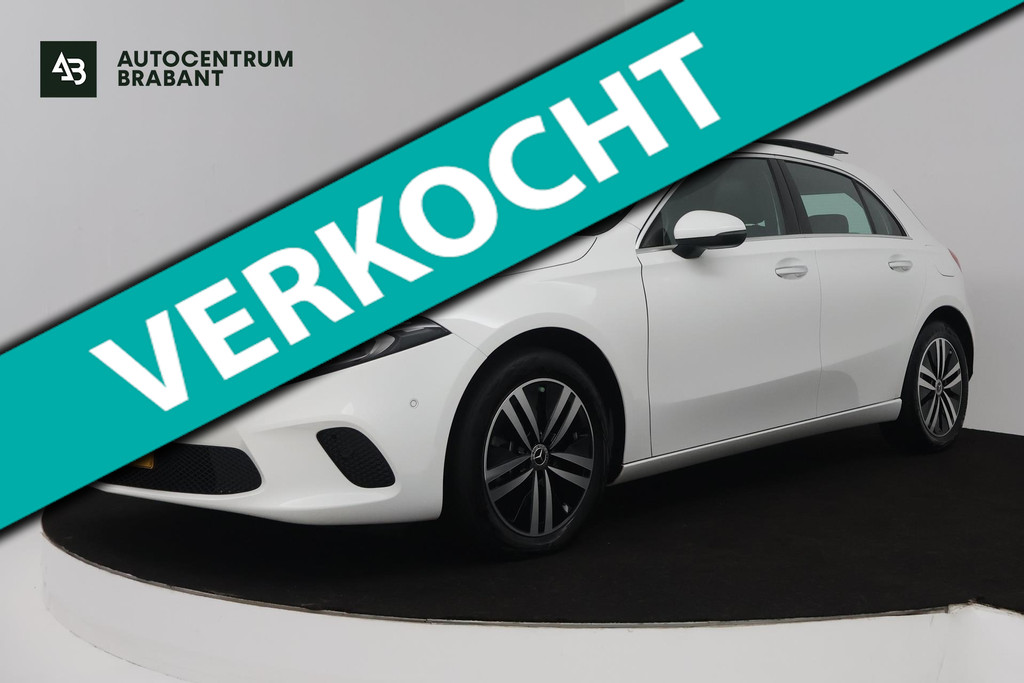 Mercedes-Benz A-Klasse 250 e Luxury Line (PANORAMADAK, TREKHAAK, CAMERA, SFEERVERLICHTING, STOELVERWARMING) 50239725-0.jpg | Autocentrum Brabant Breda