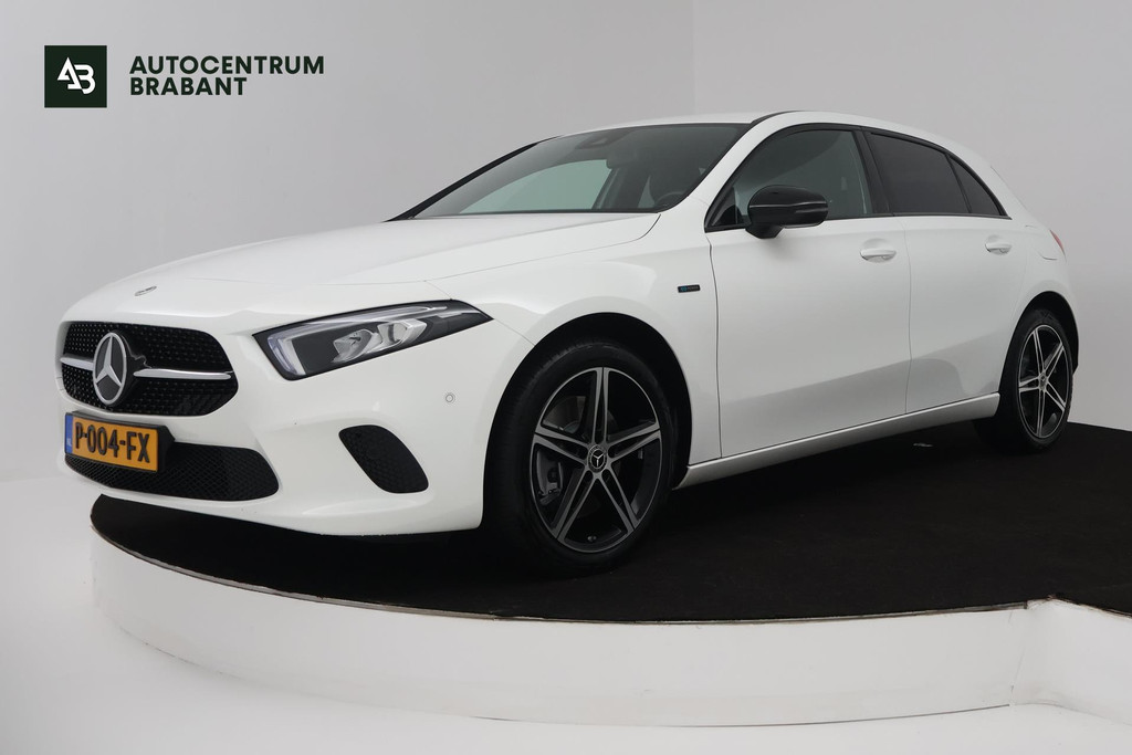 Mercedes-Benz A-Klasse 250 e Business Solution AMG Limited (SFEERVERLICHTING, STOELVERWARMING, ACHTERUITRIJCAMERA, NAVIGATIE) 50244708-0.jpg | Autocentrum Brabant Breda