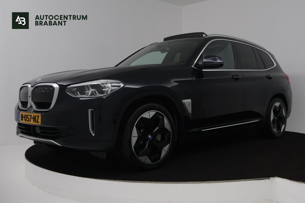 BMW iX3 High Executive 80 kWh (PANORAMADAK, SoH 97.7% TREKHAAK, SFEERVERLICHTING, STOELVERWARMING, ACHTERUITRIJCAMERA, NAVIGATIE) 50466889-0.jpg | Autocentrum Brabant Breda