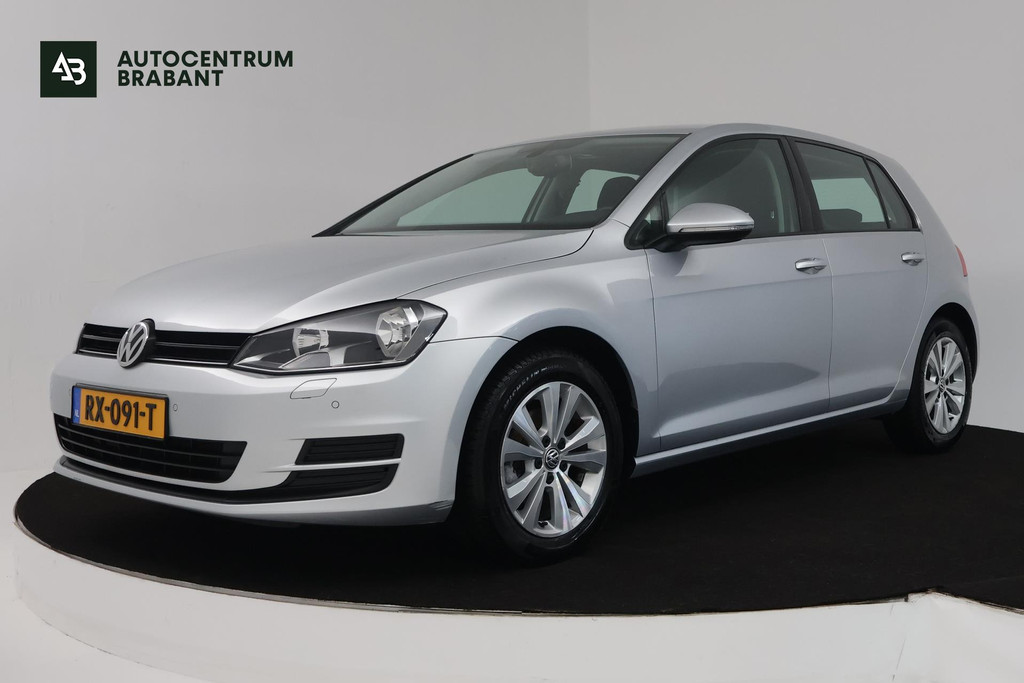Volkswagen Golf 1.2 TSI Connected Series (STOELVERWARMING, AUTOMAAT, NAVIGATIE CARPLAY, PARKEERSENSOREN) 50476285-0.jpg | Autocentrum Brabant Breda