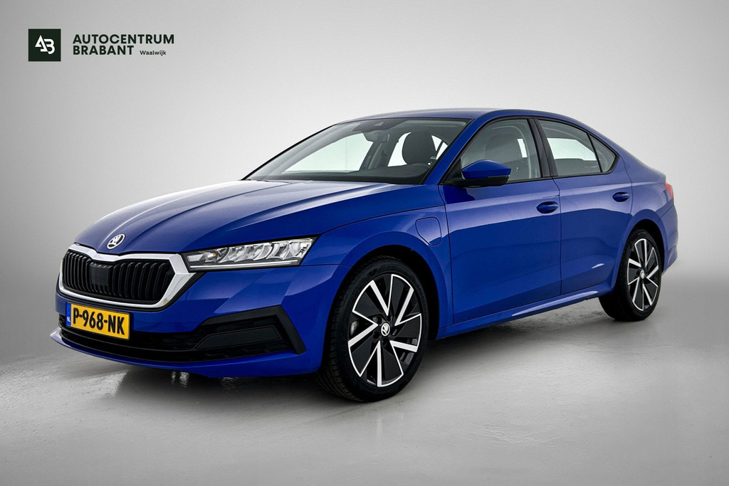 Škoda Octavia 1.4 TSI iV PHEV Business Edition| 204PK | LAGE KM! | Perf onderH | Add cruise | Lane Ass | Carplay | TrekH | 50728105-0.jpg | Autocentrum Brabant Breda