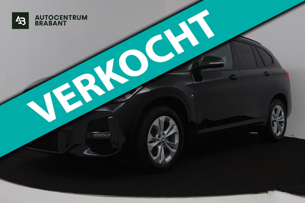 BMW X1 SDrive20i High Executive M Sport (M-PAKKET, STOELVERWARMING, NAVIGATIE, CRUISE CONTROL ADAPTIEF, AUTOMAAT, PARKEERSENSOREN 50863548-0.jpg | Autocentrum Brabant Breda