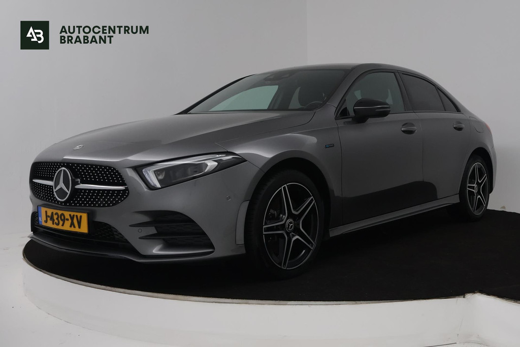 Mercedes-Benz A-Klasse 250 e Business Solution AMG Limited (SFEERVERLICHTING, STOELVERWARMING, ACHTERUITRIJCAMERA, SENSOREN) 51060956-0.jpg | Autocentrum Brabant Breda
