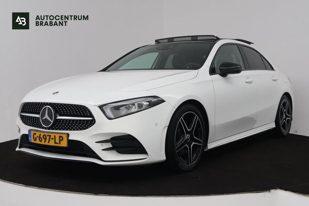 Mercedes-Benz A-Klasse 180 Business Solution AMG (PANORAMADAK, STOELVERWARMING, ACHTERUITRIJCAMERA, PARKEERSENSOREN) 51180737-0.jpg | Autocentrum Brabant Breda