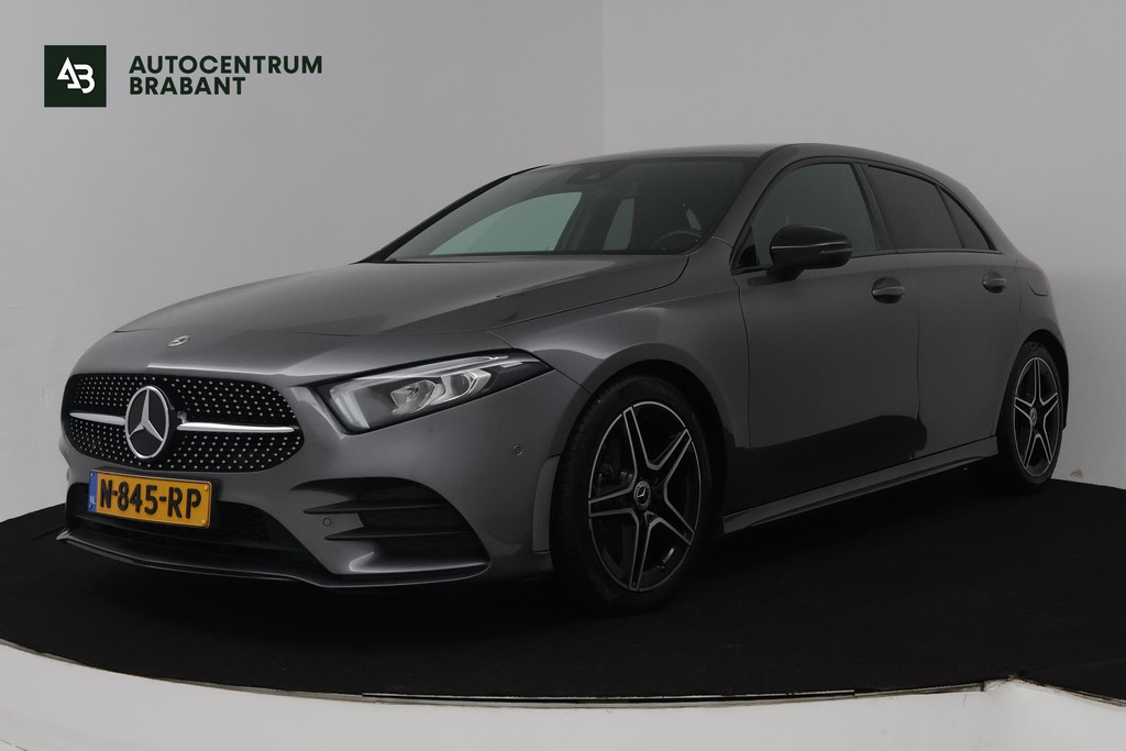 Mercedes-Benz A-Klasse 180 Business Solution AMG (SFEERVERLICHTING, ACHTERUITRIJCAMERA, STOELVERWARMING, NAVIGATIE, SENSOREN) 51340811-0.jpg | Autocentrum Brabant Breda