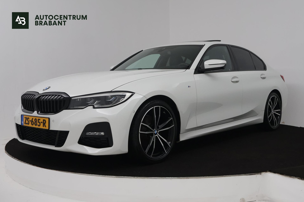 BMW 3 Serie 320i High Executive Edition (PANORAMADAK, CAMERA, SFEERVERLICHTING, STOELVERWARMING, DIGITALE COCKPIT) 51367689-0.jpg | Autocentrum Brabant Breda