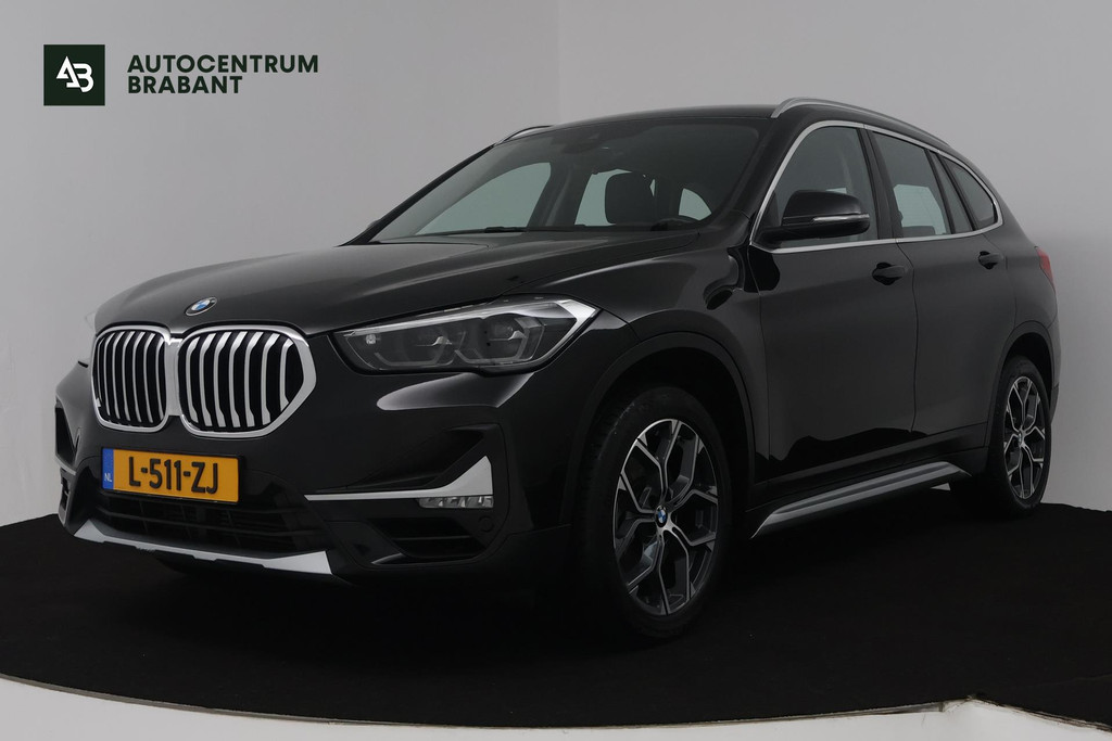 BMW X1 SDrive20i Business Edition Plus (TREKHAAK, STOELVERWARMING, CAMERA, SFEERVERLICHTING, DIGITALE COCKPIT) 51367699-0.jpg | Autocentrum Brabant Breda
