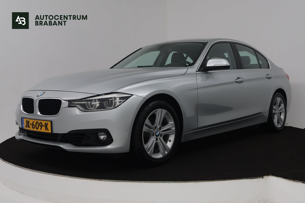 BMW 3 Serie 320i High Executive (STOELVERWARMING, DEALER ONDEROUDEN, CAMERA, CRUISE CONTROL, PARKEERSENSOREN, AUTOMAAT, LEER) 51511347-0.jpg | Autocentrum Brabant Breda