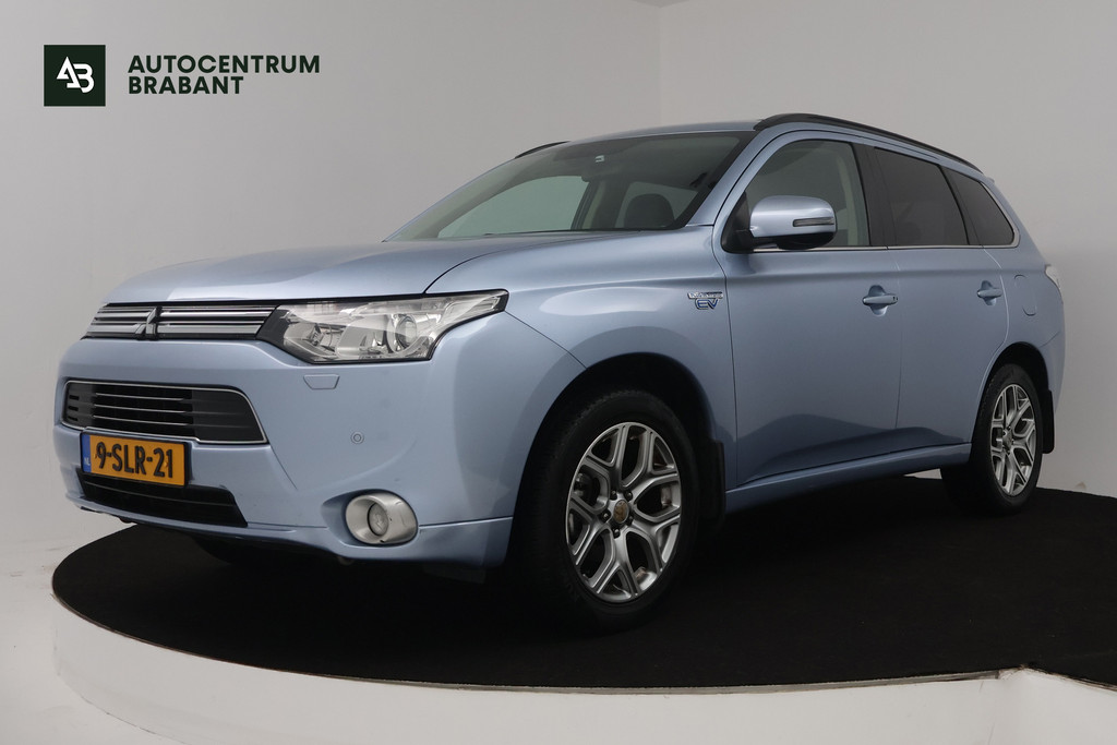 Mitsubishi Outlander 2.0 PHEV Instyle (PANORAMADAK, TREKHAAK, STOELVERWARMING, NAVIGATIE, CRUISE CONTROL) 51737501-0.jpg | Autocentrum Brabant Breda