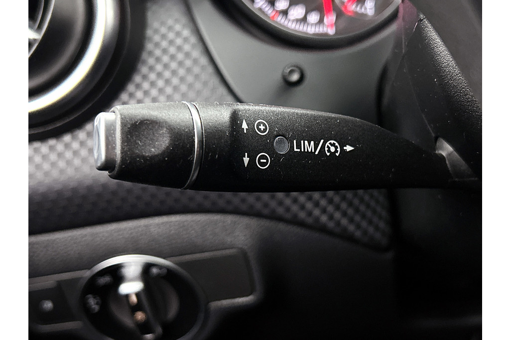 Mercedes-Benz A-Klasse 180 Prestige AMG Style (Goed OnderH, Navi, Stoelv, Camera, Parkeerhulp V+A, Cruise Con, Etc) 51819336-12.jpg | Autocentrum Brabant Breda