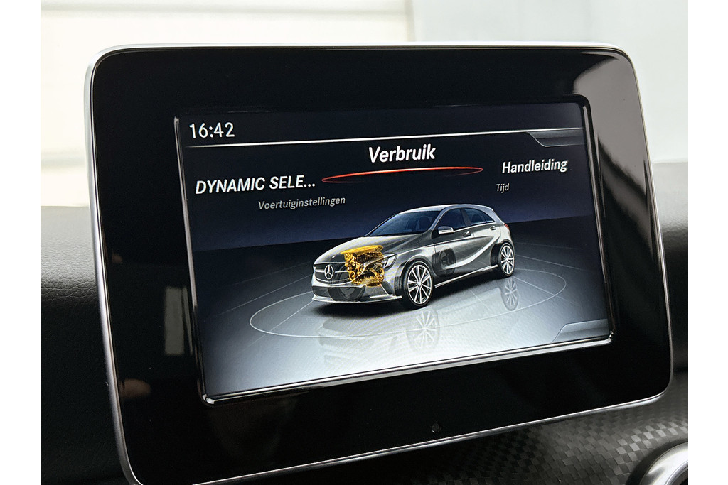 Mercedes-Benz A-Klasse 180 Prestige AMG Style (Goed OnderH, Navi, Stoelv, Camera, Parkeerhulp V+A, Cruise Con, Etc) 51819336-21.jpg | Autocentrum Brabant Breda