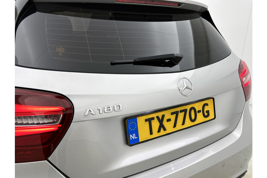 Mercedes-Benz A-Klasse 180 Prestige AMG Style (Goed OnderH, Navi, Stoelv, Camera, Parkeerhulp V+A, Cruise Con, Etc) 51819336-31.jpg | Autocentrum Brabant Breda