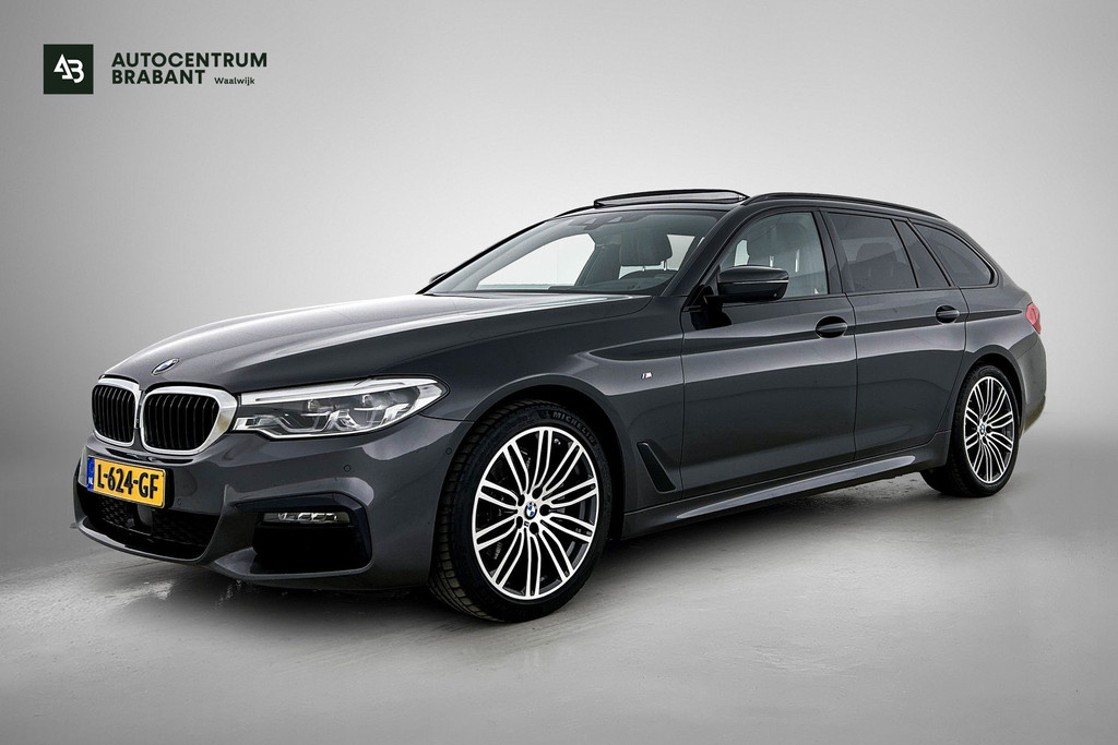BMW 5 Serie Touring 520i M-SPORT High Executive VOL(Dealer OnderH, Panorama, StoelV+Koel, Trekhaak, 360 Camera, Lane Assist, Etc) 51820724-0.jpg | Autocentrum Brabant Breda