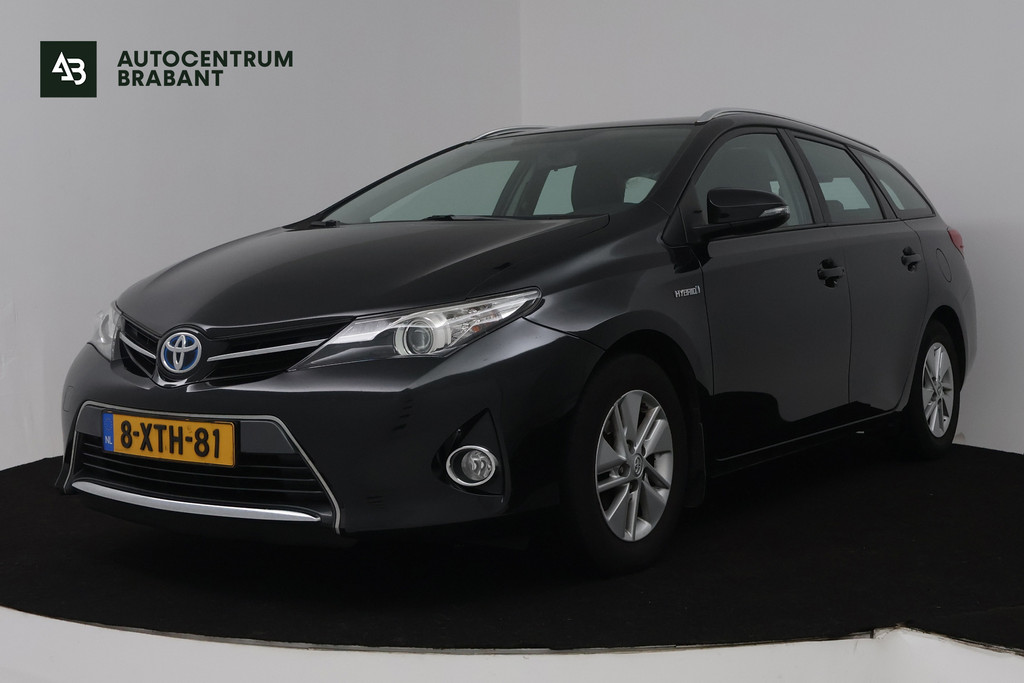 Toyota Auris 1.8 Hybrid Aspiration (ACHTERUITRIJCAMERA, NAVIGATIE, AUTOMAAT) 51860849-0.jpg | Autocentrum Brabant Breda