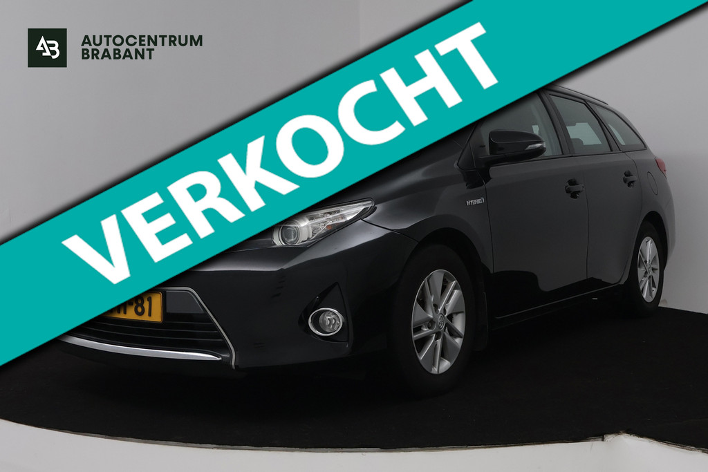 Toyota Auris 1.8 Hybrid Aspiration (ACHTERUITRIJCAMERA, NAVIGATIE, AUTOMAAT) 51860849-0.jpg | Autocentrum Brabant Breda