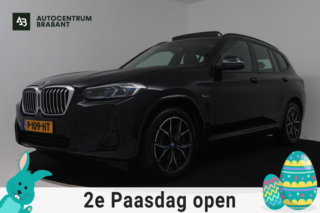BMW X3 XDrive30e Business Edition Plus M-Sport ( SOH 92%, PANORAMADAK, TREKHAAK, SFEERVERLICHTING, DEALER ONDERHOUDEN) 51882969-0.jpg | Autocentrum Brabant Breda