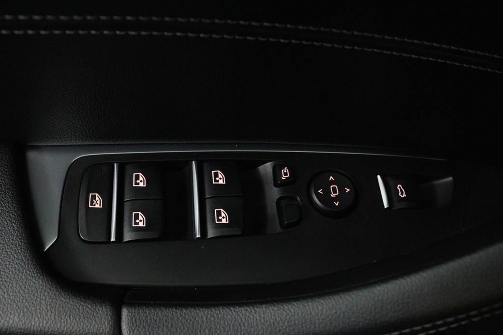 BMW X3 XDrive30e Business Edition Plus M-Sport (PANORAMADAK, TREKHAAK, STOELVERWARMING, SFEERVERLICHTING, DEALER ONDERHOUDEN) 51882969-10.jpg | Autocentrum Brabant Breda