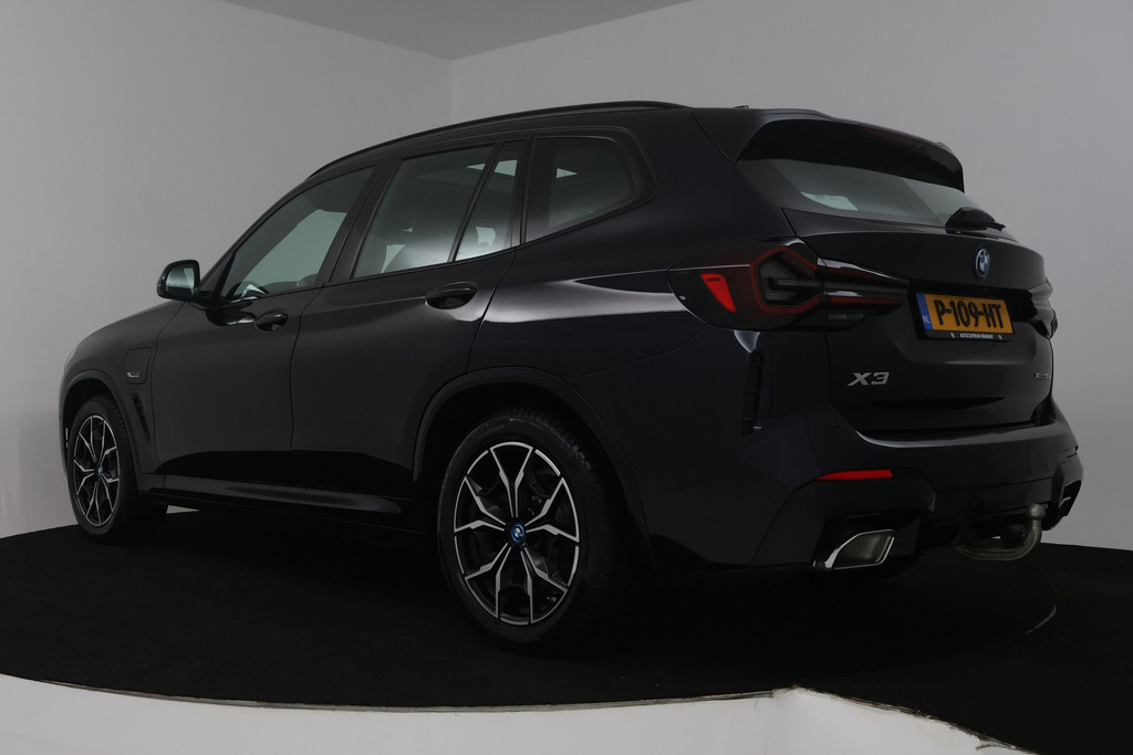 BMW X3 XDrive30e Business Edition Plus M-Sport (PANORAMADAK, TREKHAAK, STOELVERWARMING, SFEERVERLICHTING, DEALER ONDERHOUDEN) 51882969-4.jpg | Autocentrum Brabant Breda