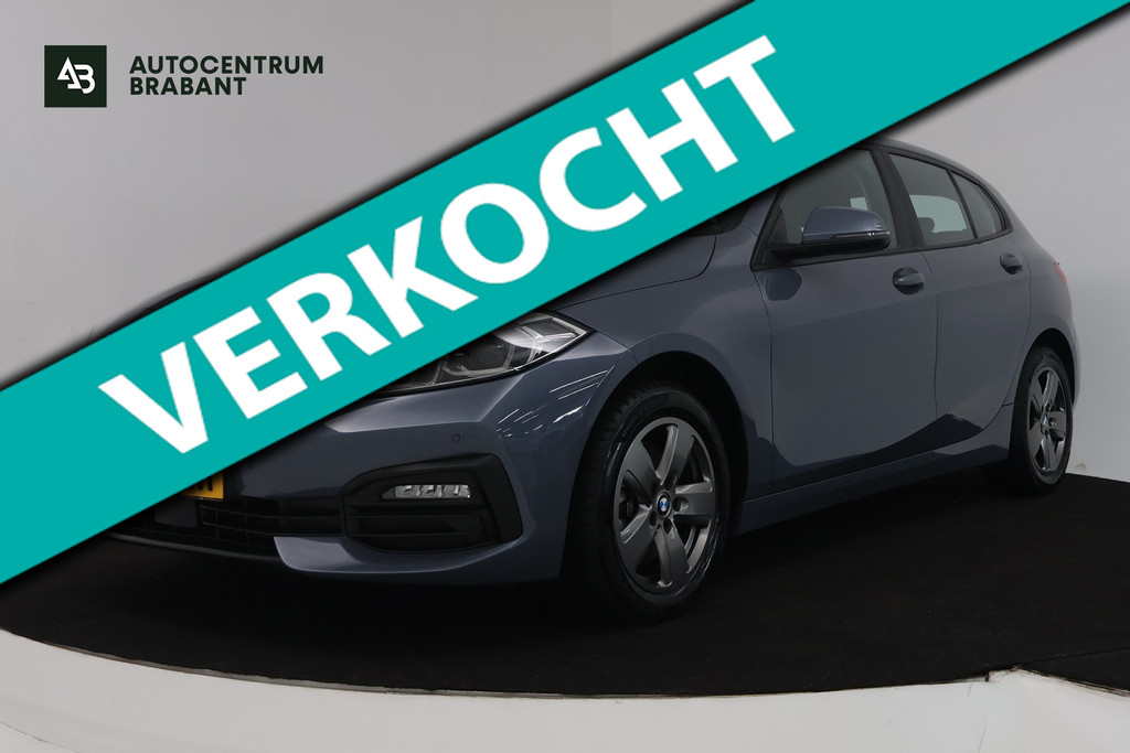 BMW 1-serie 118i Business Edition (NAVIGATIE, PARKEERSENSOREN, CRUISE CONTROL) 52018222-0.jpg | Autocentrum Brabant Breda