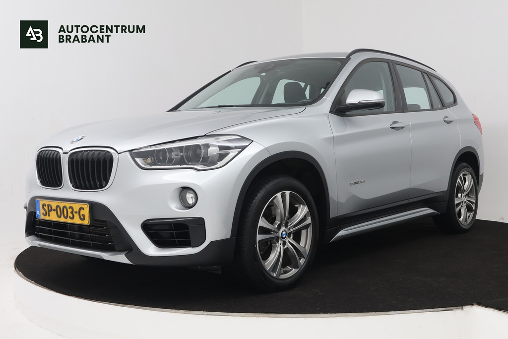 BMW X1 SDrive20i Executive (NL-auto, Goed OnderH, Navi, Sportstoelen, Led, Climate Con, Parkeersensoren, Etc) 52139008-0.jpg | Autocentrum Brabant Breda