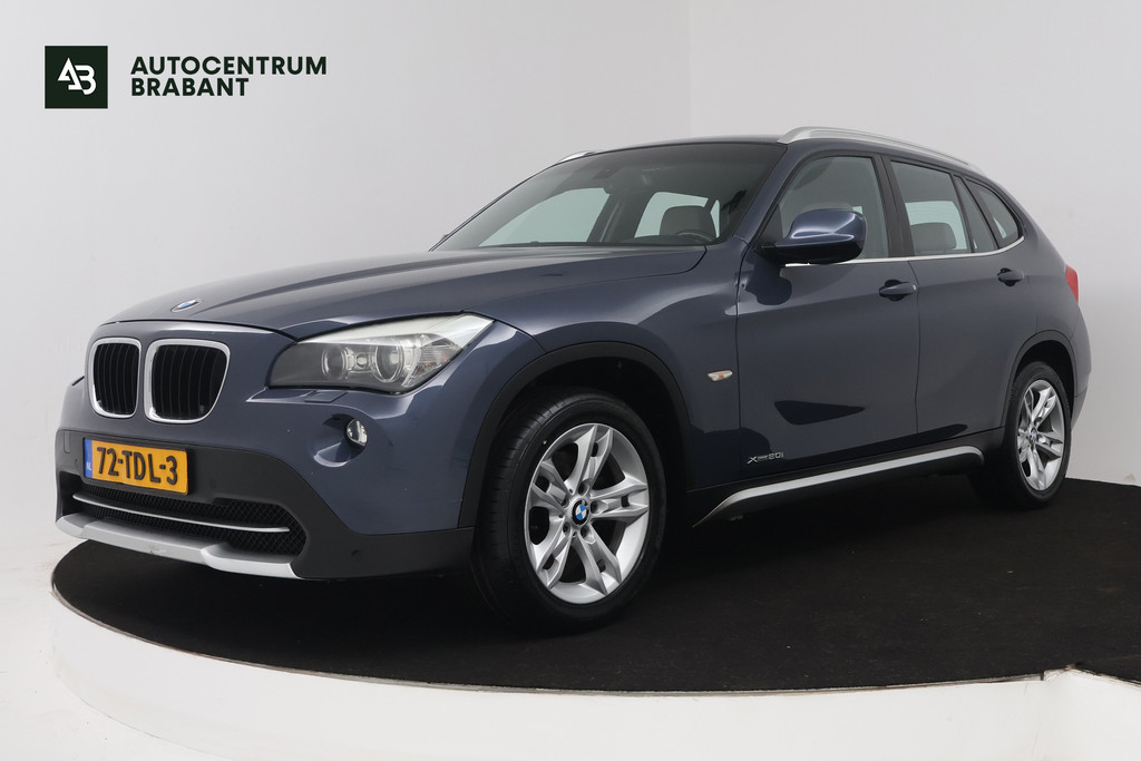 BMW X1 XDrive20i Business (TREKHAAK, STOELVERWARMING, CAMERA, ELEKTR STOELEN, AUTOMAAT, PARKEERSENSOREN) 52258052-0.jpg | Autocentrum Brabant Breda