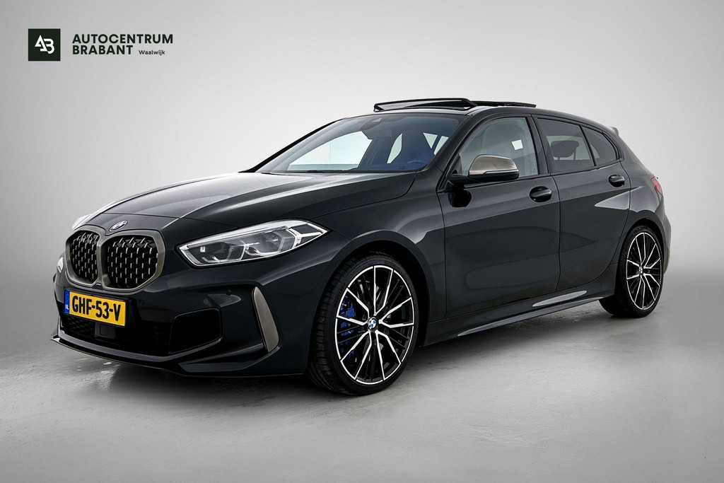 BMW 1-serie M135i xDrive High Executive (Dealer OnderH, Panorama, Stuur Verwarming, StoelV, Schaalstoelen, Navi Pro, PDC, Etc) 52343870-0.jpg | Autocentrum Brabant Breda